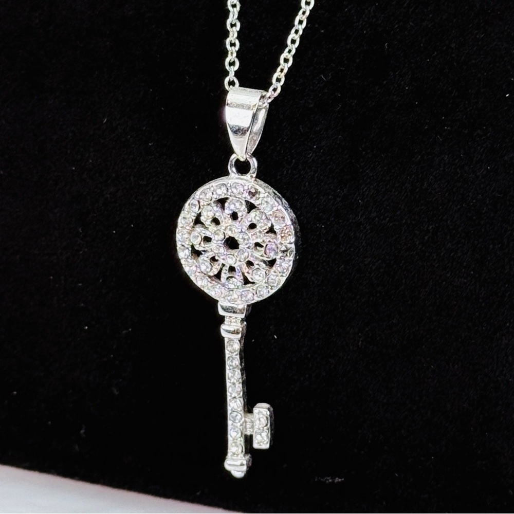 Silver Tone Crystal Vintage Style Key Pendant Necklace Floral Openwork